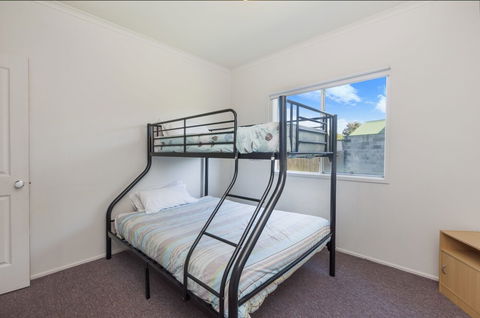 Julieanne - Newcastle Accommodation 2