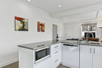 Wellington Street Cottage - New Castle Tourism 5
