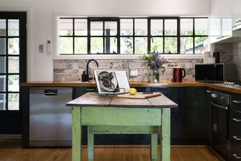 Alba House - New Castle Tourism 1