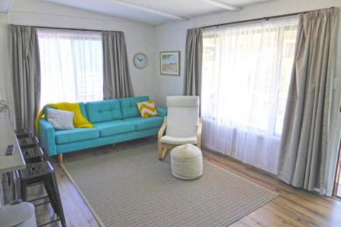 The Relax Shack At Culburra Beach Sleeps 7 - Newcastle Accommodation 5