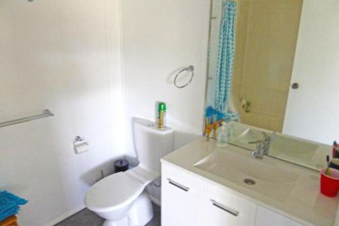 The Relax Shack At Culburra Beach Sleeps 7 - Newcastle Accommodation 6