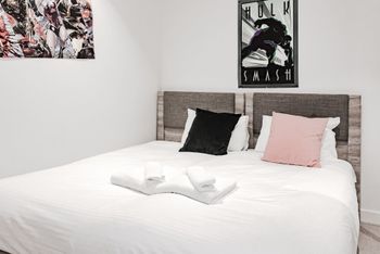 Zenith Melbourne Central - Newcastle Accommodation 2