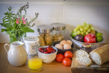 Arcadia Bed & Breakfast & Cottages - Newcastle Accommodation 4