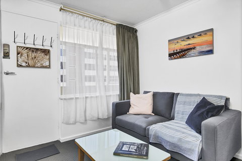 Bayscape Studio Glenelg - Newcastle Accommodation 6