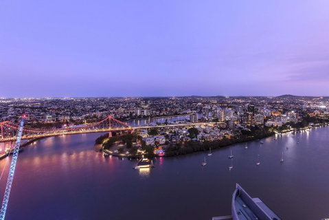 Oaks Aurora Tower - Newcastle Accommodation 0