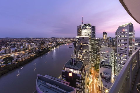 Oaks Aurora Tower - Newcastle Accommodation 2