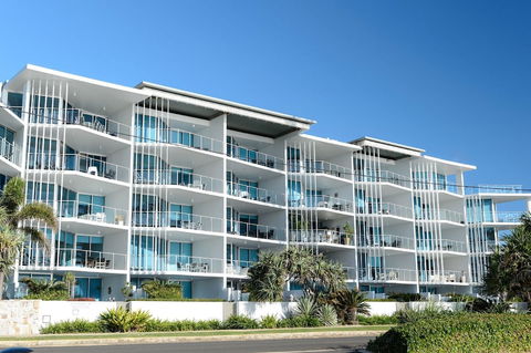 C Bargara Resort - New Castle Tourism 0