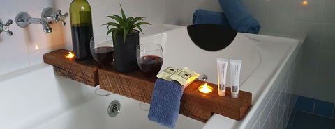 Dunes - Elegant Beach Villa With Huge Swim Spa - Newcastle Accommodation 6
