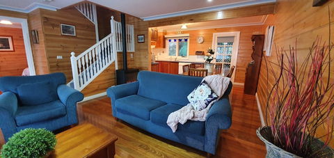 Dunes - Elegant Beach Villa With Huge Swim Spa - Newcastle Accommodation 2