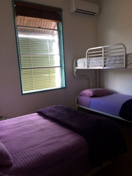 Aussie Way Backpackers - New Castle Tourism 0