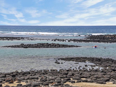 Swimmers Rest - Uninterrupted Panoramic Ocean Views - 1 Bedroom - Newcastle Accommodation 4