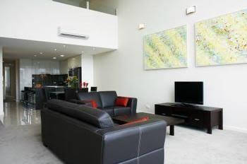 Harbour Views - Newcastle Accommodation 6