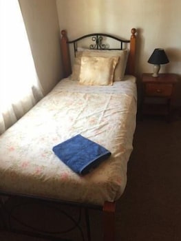 A Settler's Cottage - New Castle Tourism 4