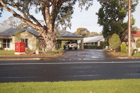 Alexander Cameron Suites - New Castle Tourism 5