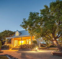 Vineyard Cottages - New Castle Tourism