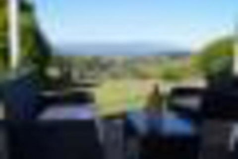 Eagles View Bed & Breakfast - Newcastle Accommodation 4