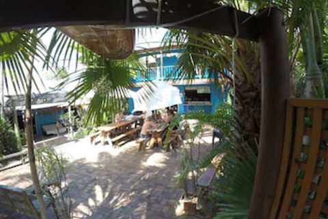 Cool Bananas Backpackers - New Castle Tourism 0