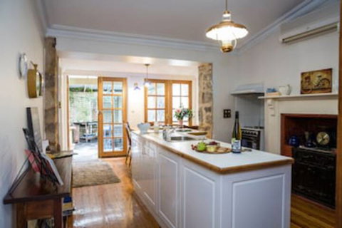 Wishing Well Cottage - New Castle Tourism 0