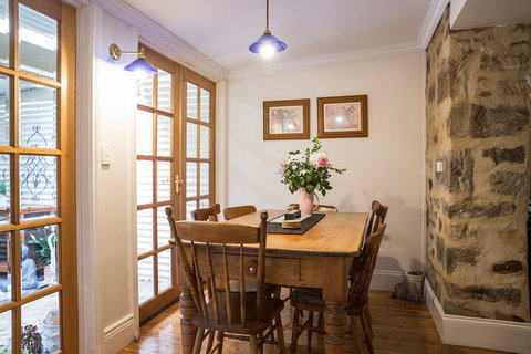 Wishing Well Cottage - New Castle Tourism 4