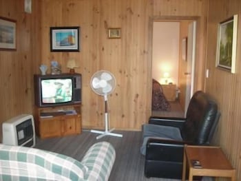 Apollo Bay Backpackers - New Castle Tourism 1