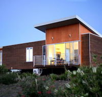 Eco-luxe at Mount Avoca - Newcastle Accommodation