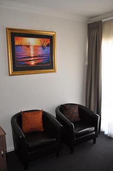 Augusta Courtyard Motel - New Castle Tourism 4