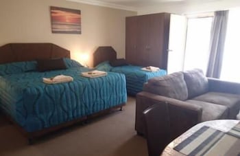 Augusta Courtyard Motel - New Castle Tourism 3