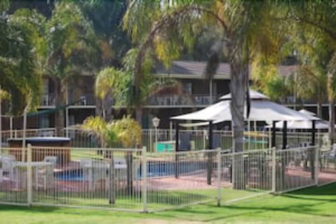 Tocumwal Golf Resort - New Castle Tourism 1