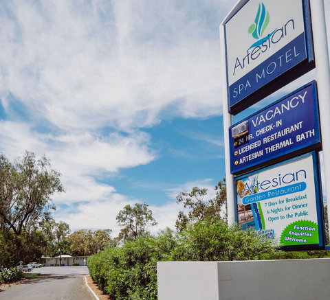 Artesian Spa Motel - New Castle Tourism 1