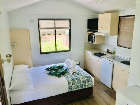 Lilyponds Holiday Park - Newcastle Accommodation 5