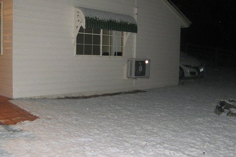 Accommodation Creek Cottages - New Castle Tourism 2