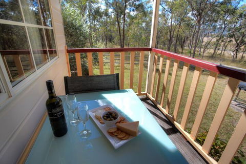 Accommodation Creek Cottages - New Castle Tourism 1