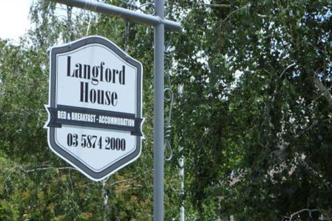 Langford House B & B - New Castle Tourism 3