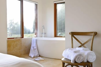 Adventure Bay Retreat - New Castle Tourism 4