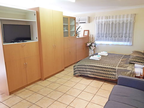 Maria Motel - New Castle Tourism 2