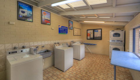 BIG4 Bungalow Park On Burrill Lake - Newcastle Accommodation 3