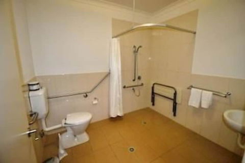 The Australian Hotel Motel Dalby - Newcastle Accommodation 6