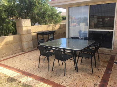 Port Bouvard Beach Holiday Home Mandurah - New Castle Tourism 2