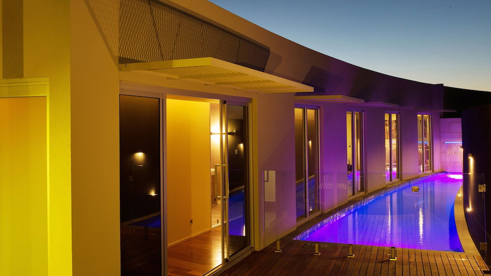 Paringa SA Newcastle Accommodation