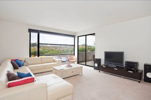 Four Kings Apartments - Newcastle Accommodation 2