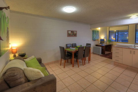 Mapleton Falls Accommodation - Newcastle Accommodation 6