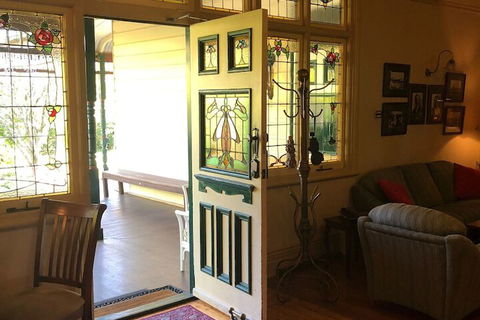 Glenella Guesthouse - New Castle Tourism 5
