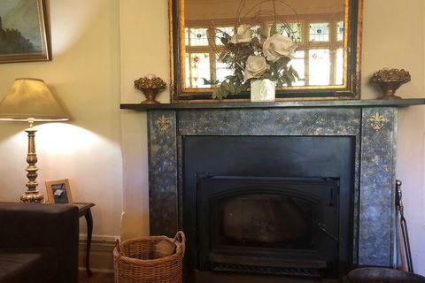 Glenella Guesthouse - New Castle Tourism 4