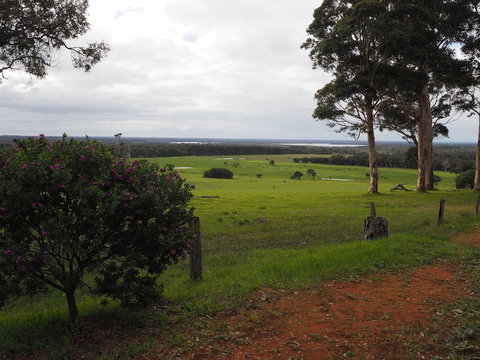 Augusta Sheoak Chalets - New Castle Tourism 5