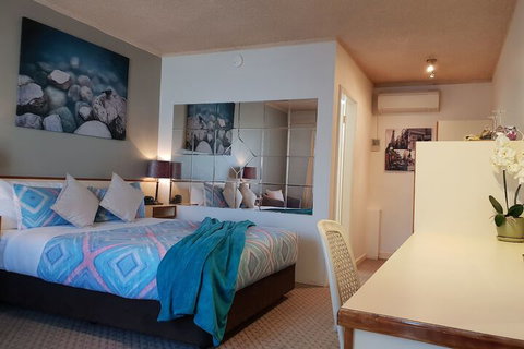 Leagues Motel - New Castle Tourism 1