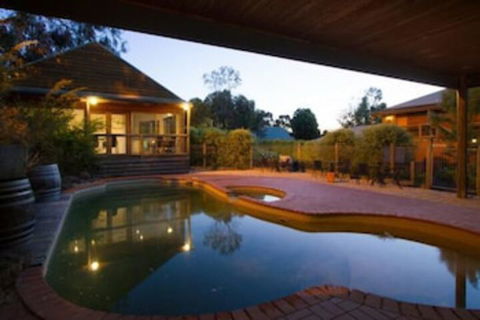 Glen Erin At Lancefield - Vineyard Retreat - New Castle Tourism 7