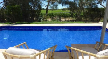 Amande Bed And Breakfast - New Castle Tourism 1