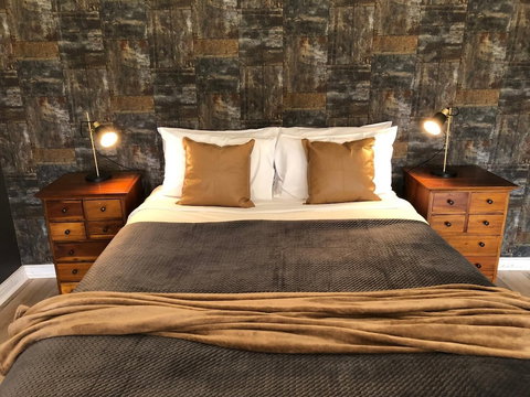 Amande Bed And Breakfast - New Castle Tourism 4