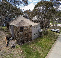 Currawong Lodge - Newcastle Accommodation