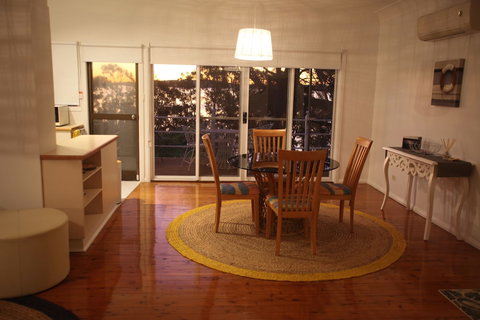 Amore At The Beach - New Castle Tourism 4